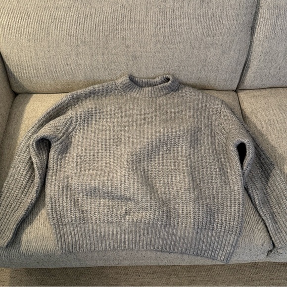 H&M Knit Sweater - Picture 1 of 3